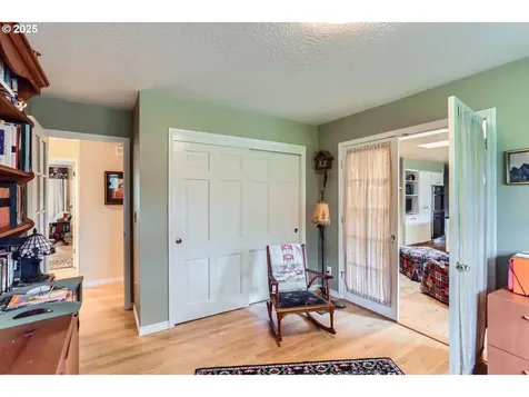 2335 SW Garden View Avenue Portland OR 97225