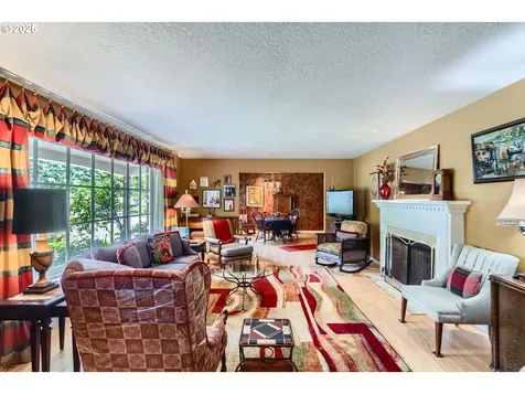 2335 SW Garden View Avenue Portland OR 97225