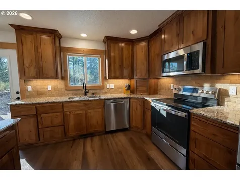 125 Melgard Court Detroit OR 97342