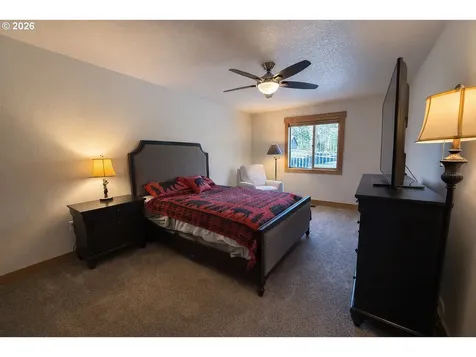 125 Melgard Court Detroit OR 97342