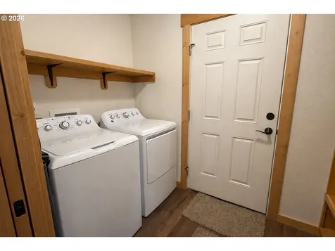 125 Melgard Court Detroit OR 97342