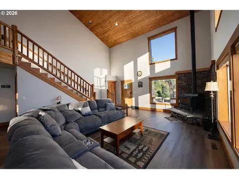 125 Melgard Court Detroit OR 97342