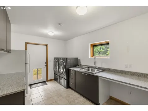 88369 Timberline Drive Veneta OR 97487