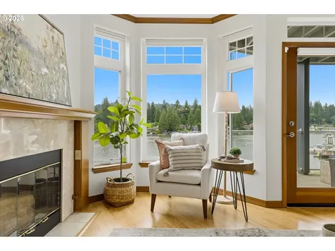 123 3rd Street Lake Oswego OR 97034