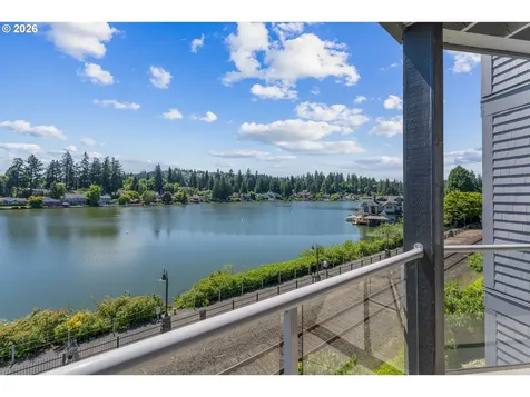 123 3rd Street Lake Oswego OR 97034