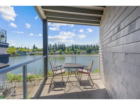 123 3rd Street Lake Oswego OR 97034