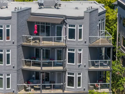 123 3rd Street Lake Oswego OR 97034