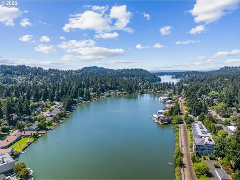 123 3rd Street Lake Oswego OR 97034
