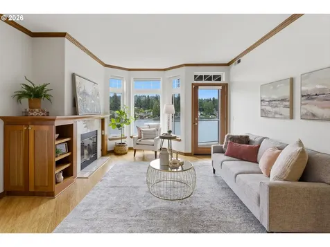 123 3rd Street Lake Oswego OR 97034