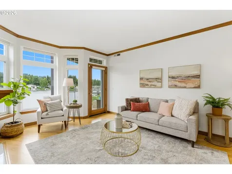 123 3rd Street Lake Oswego OR 97034