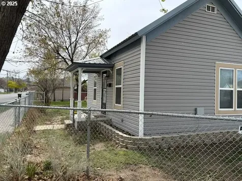 2339 East Street Baker City OR 97814