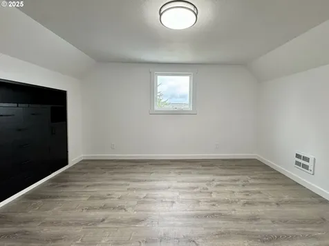 2072 Harrison Street North Bend OR 97459