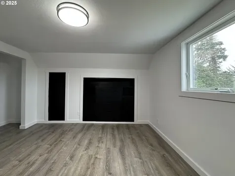 2072 Harrison Street North Bend OR 97459
