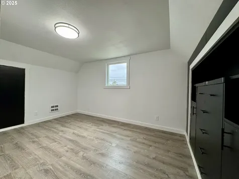 2072 Harrison Street North Bend OR 97459