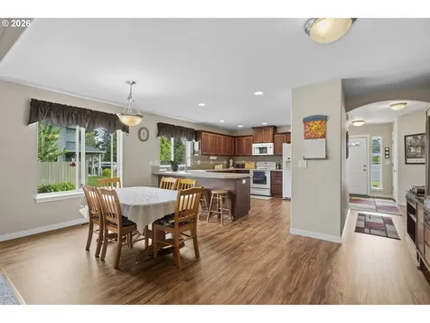 10002 NE 144th Avenue Vancouver WA 98682