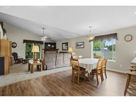 10002 NE 144th Avenue Vancouver WA 98682