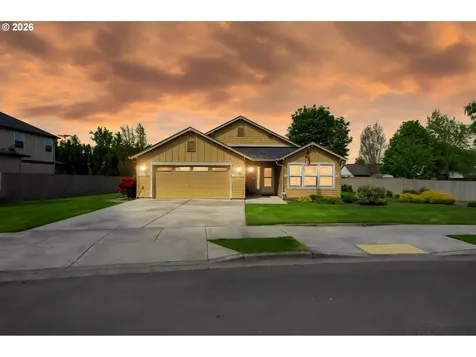 10002 NE 144th Avenue Vancouver WA 98682