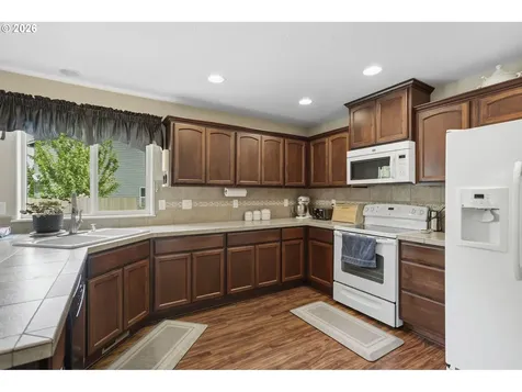 10002 NE 144th Avenue Vancouver WA 98682