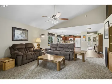 10002 NE 144th Avenue Vancouver WA 98682