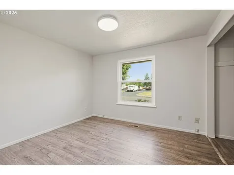 881 S Linden Street Cornelius OR 97113