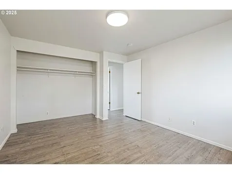 881 S Linden Street Cornelius OR 97113
