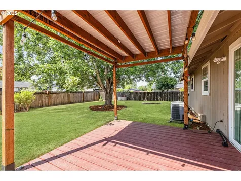881 S Linden Street Cornelius OR 97113