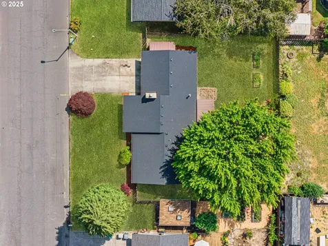 881 S Linden Street Cornelius OR 97113