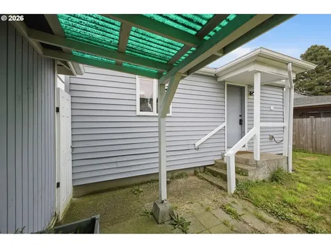 10068 SE Brandeis Street Clackamas OR 97015