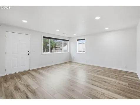 10068 SE Brandeis Street Clackamas OR 97015