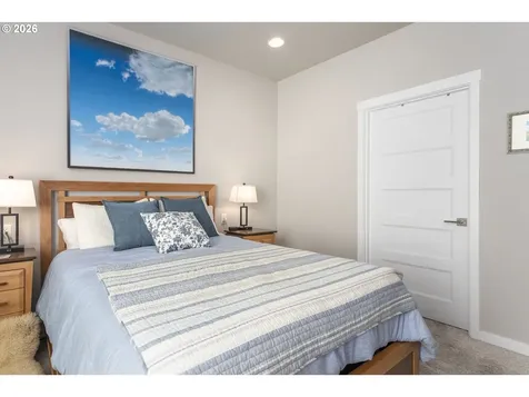 2053 N 4th Way Ridgefield WA 98642