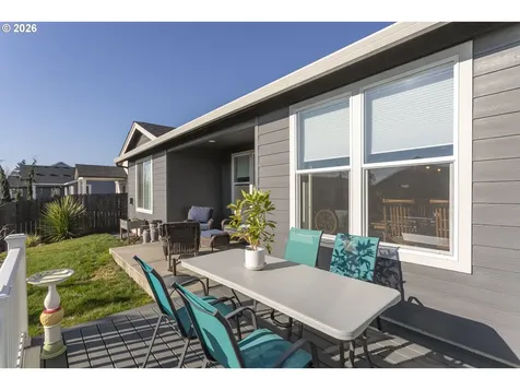 2053 N 4th Way Ridgefield WA 98642