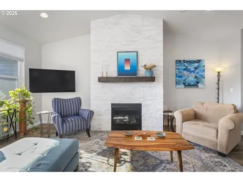 2053 N 4th Way Ridgefield WA 98642