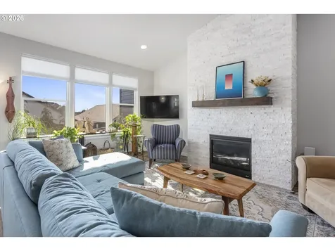 2053 N 4th Way Ridgefield WA 98642