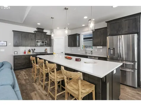 2053 N 4th Way Ridgefield WA 98642