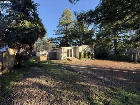 16947 Parkview Drive Brookings OR 97415