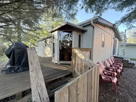 16947 Parkview Drive Brookings OR 97415