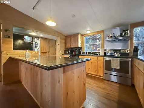 16947 Parkview Drive Brookings OR 97415