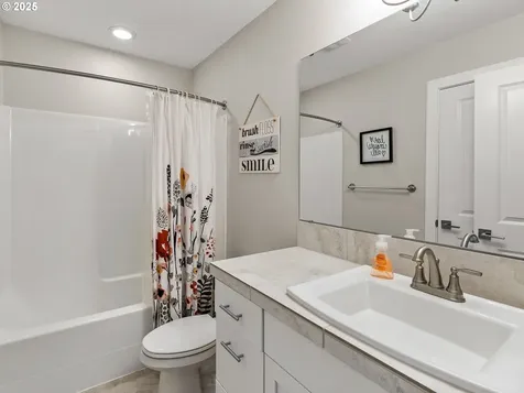 303 S 39th Drive Ridgefield WA 98642