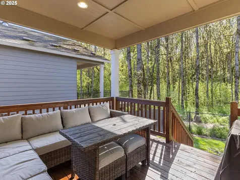 303 S 39th Drive Ridgefield WA 98642
