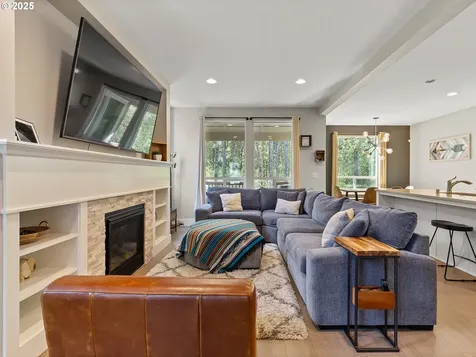 303 S 39th Drive Ridgefield WA 98642