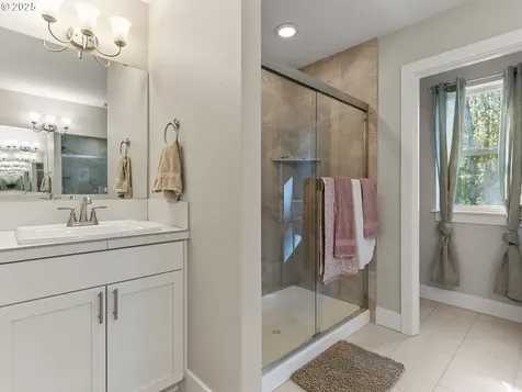 303 S 39th Drive Ridgefield WA 98642
