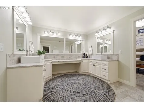2910 SE 282nd Court Camas WA 98607