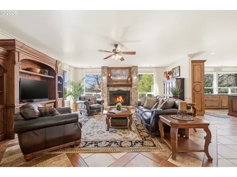 2910 SE 282nd Court Camas WA 98607
