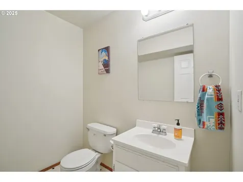 10748 SE Clinton Street Portland OR 97266