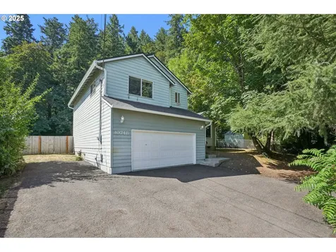 10748 SE Clinton Street Portland OR 97266