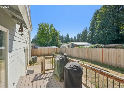 10748 SE Clinton Street Portland OR 97266