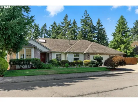 12524 SE Bluff Drive Clackamas OR 97015