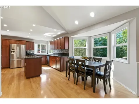 12524 SE Bluff Drive Clackamas OR 97015