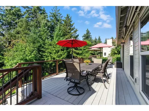 12524 SE Bluff Drive Clackamas OR 97015