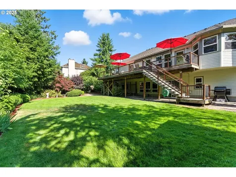 12524 SE Bluff Drive Clackamas OR 97015